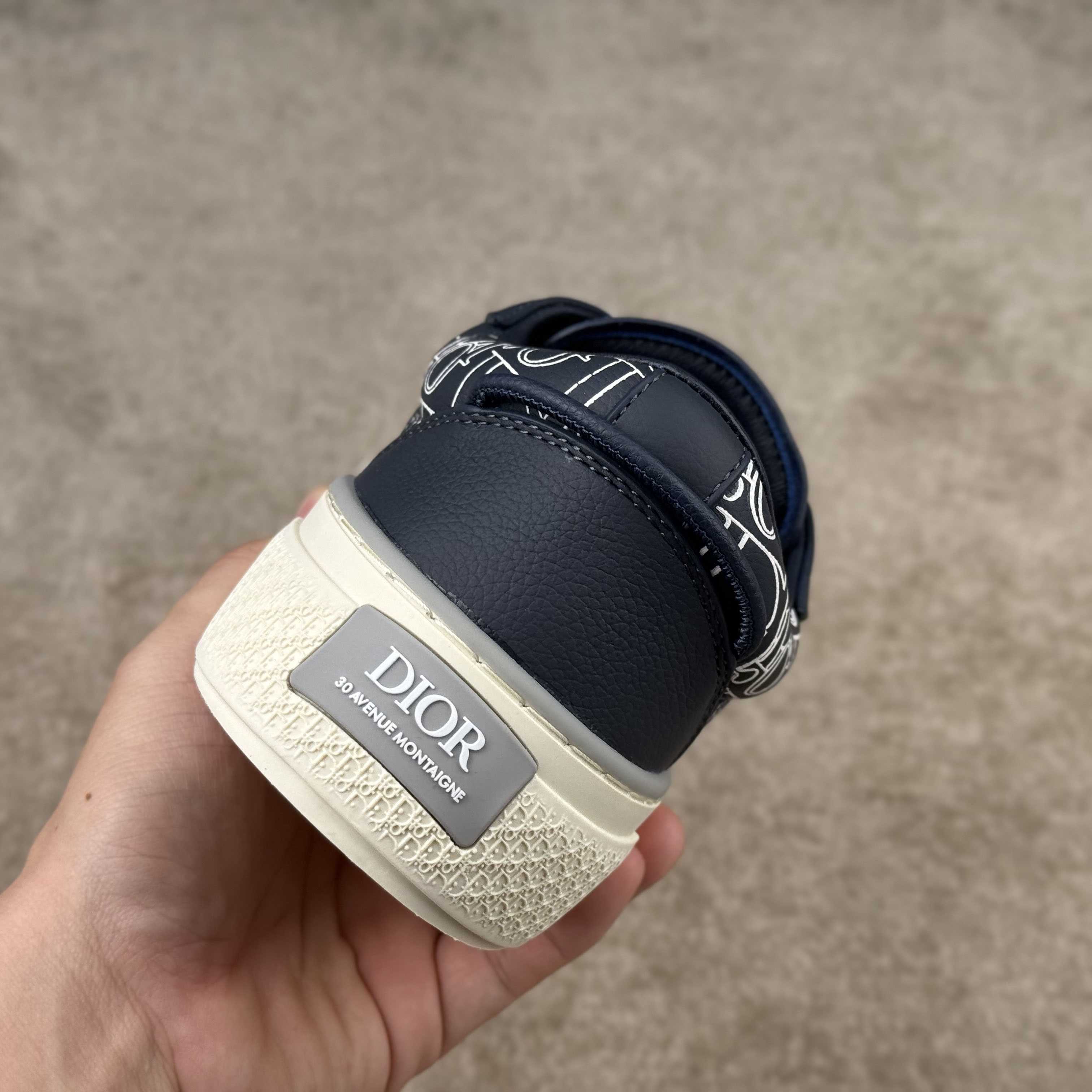 Dior B33 Spin Sneaker  - DesignerGu