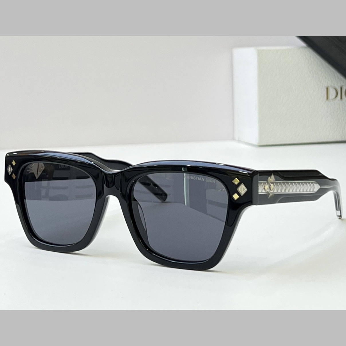 Dior Sunglasses - DesignerGu