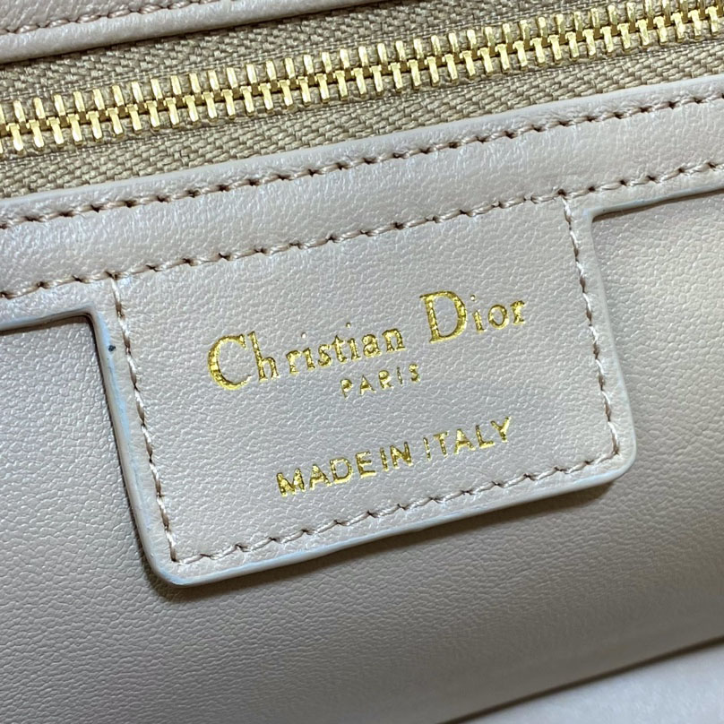 Dior Medium Dior Caro Bag (25*16*9cm) - DesignerGu