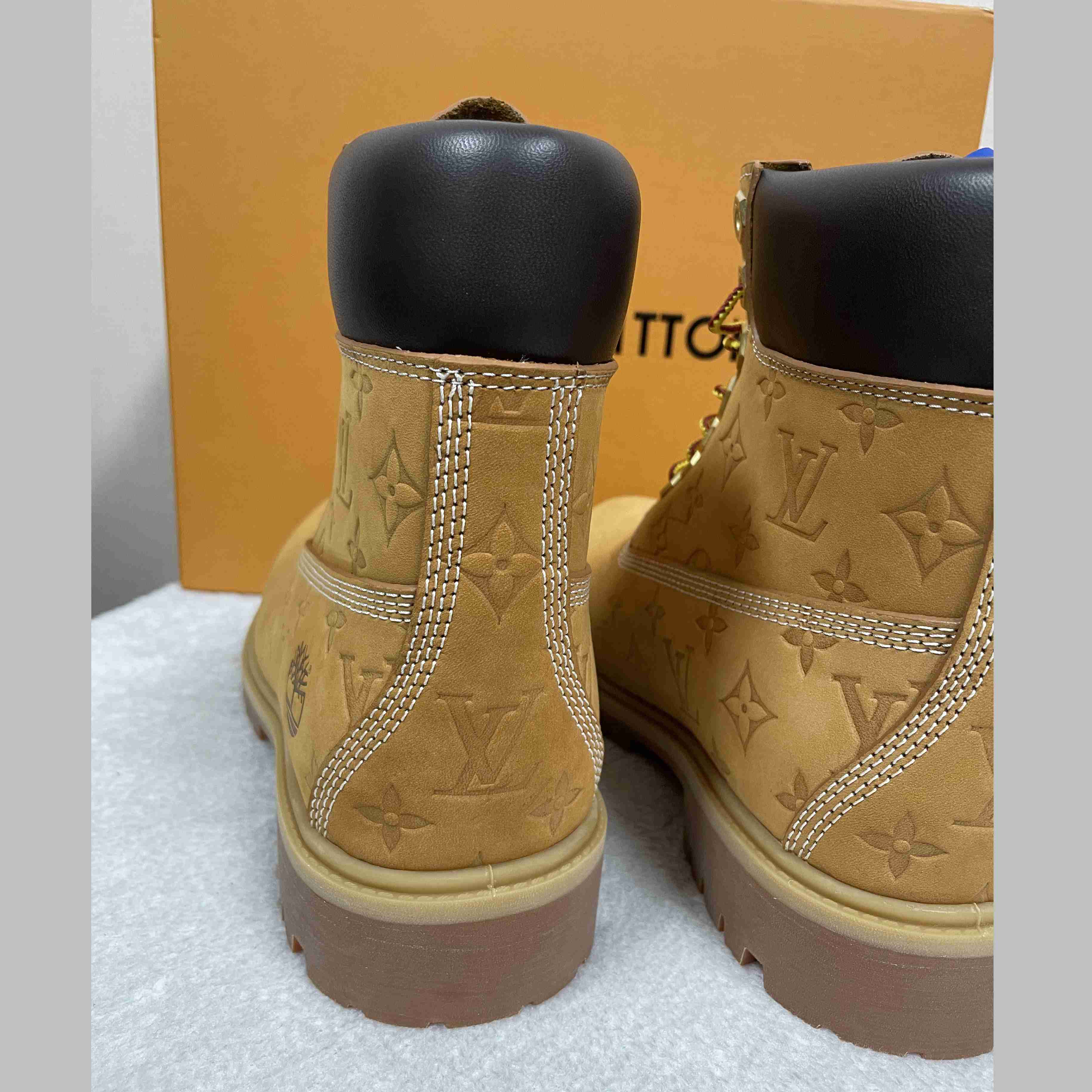 Louis Vuitton Timberland  Ankle Boot - DesignerGu