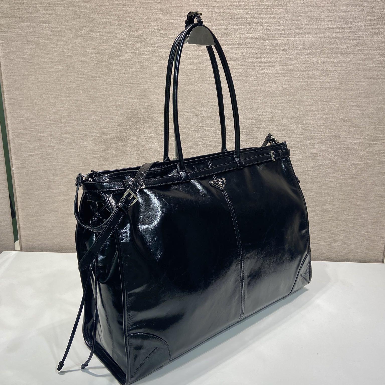 Prada Leather Tote Bag - DesignerGu