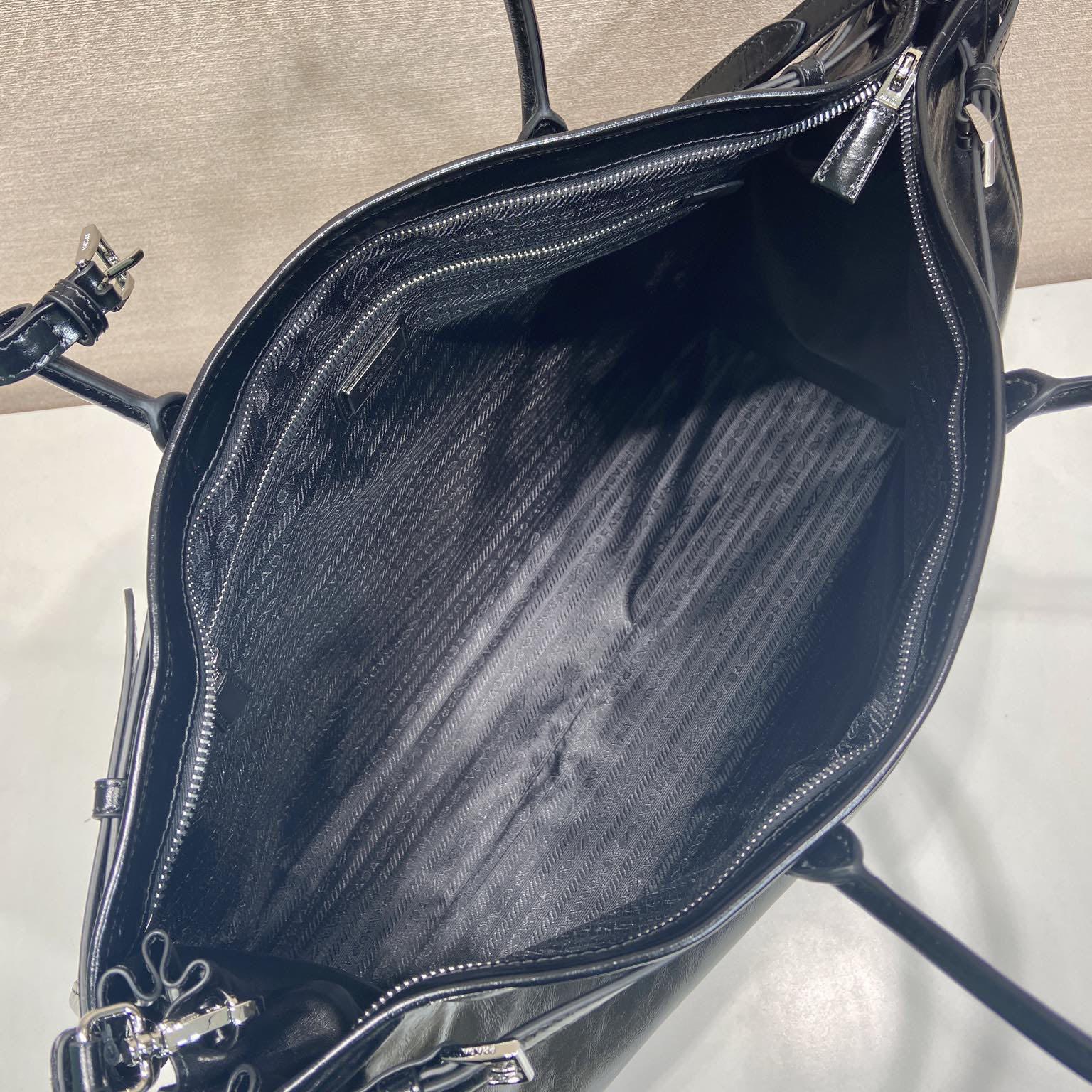 Prada Leather Tote Bag - DesignerGu