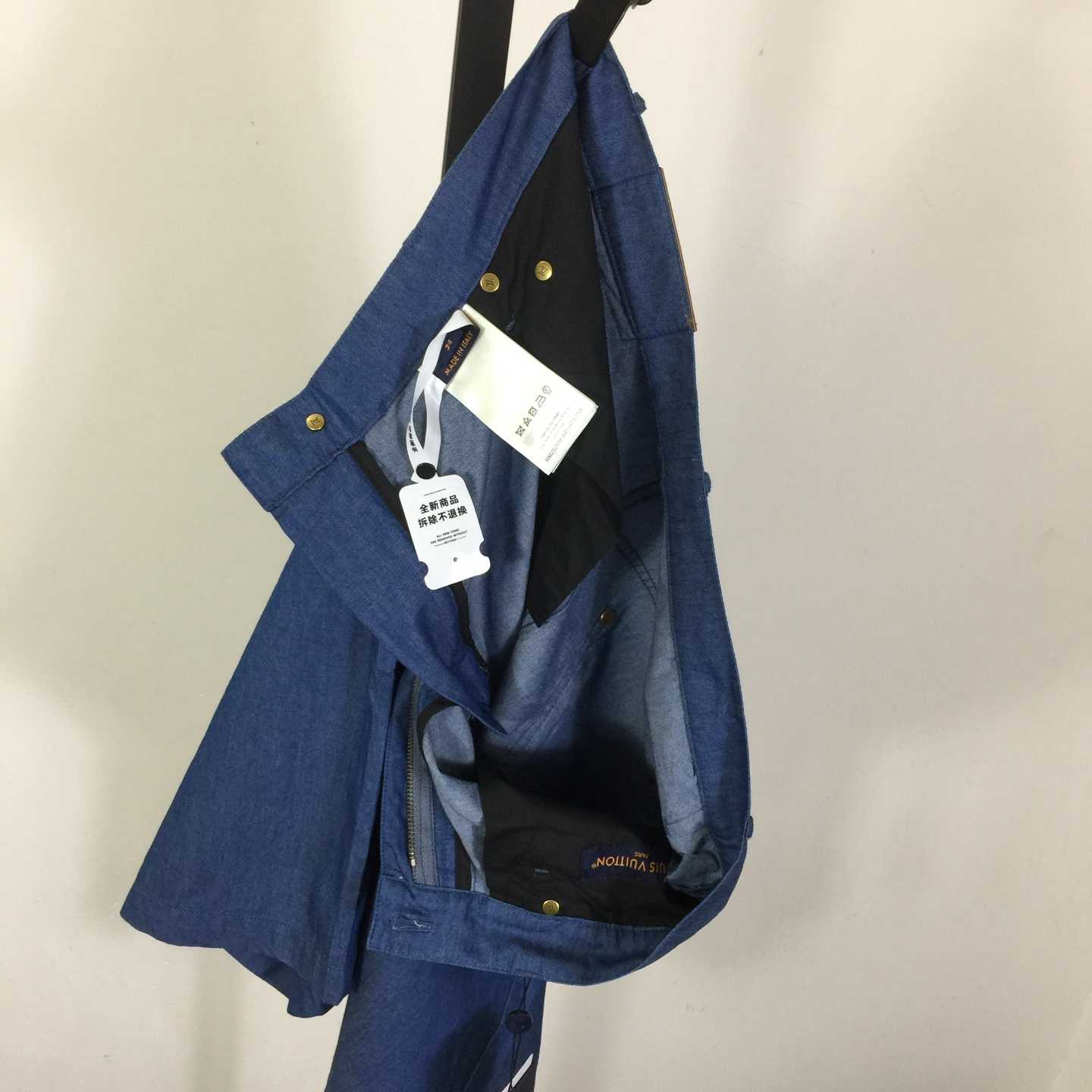 Louis Vuitton Embroidered Chambray Shorts   1AHVBT - DesignerGu