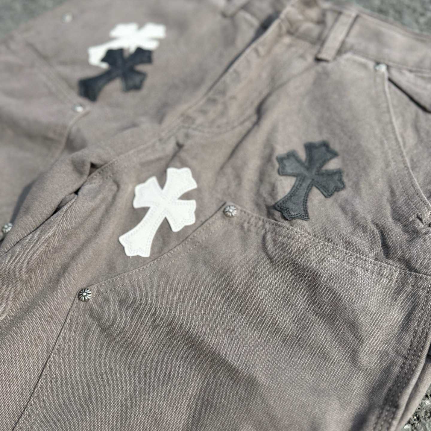 Chrome Hearts Jeans - DesignerGu