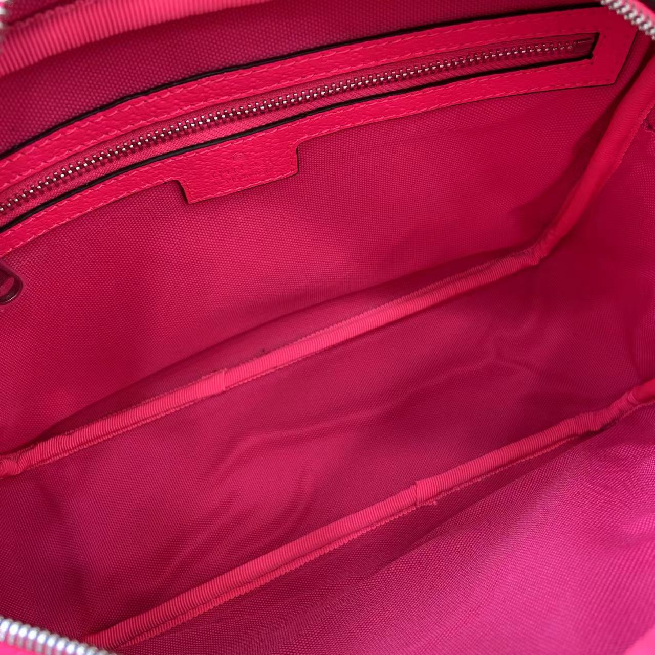 Gucci Medium Crossbody Bag With Print - DesignerGu