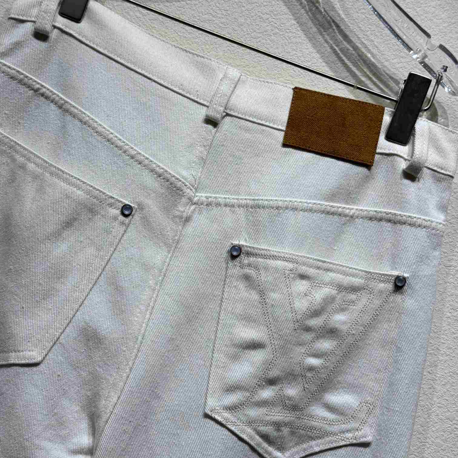 Louis Vuitton Skate Fit Denim Pants   1AHUW1 - DesignerGu