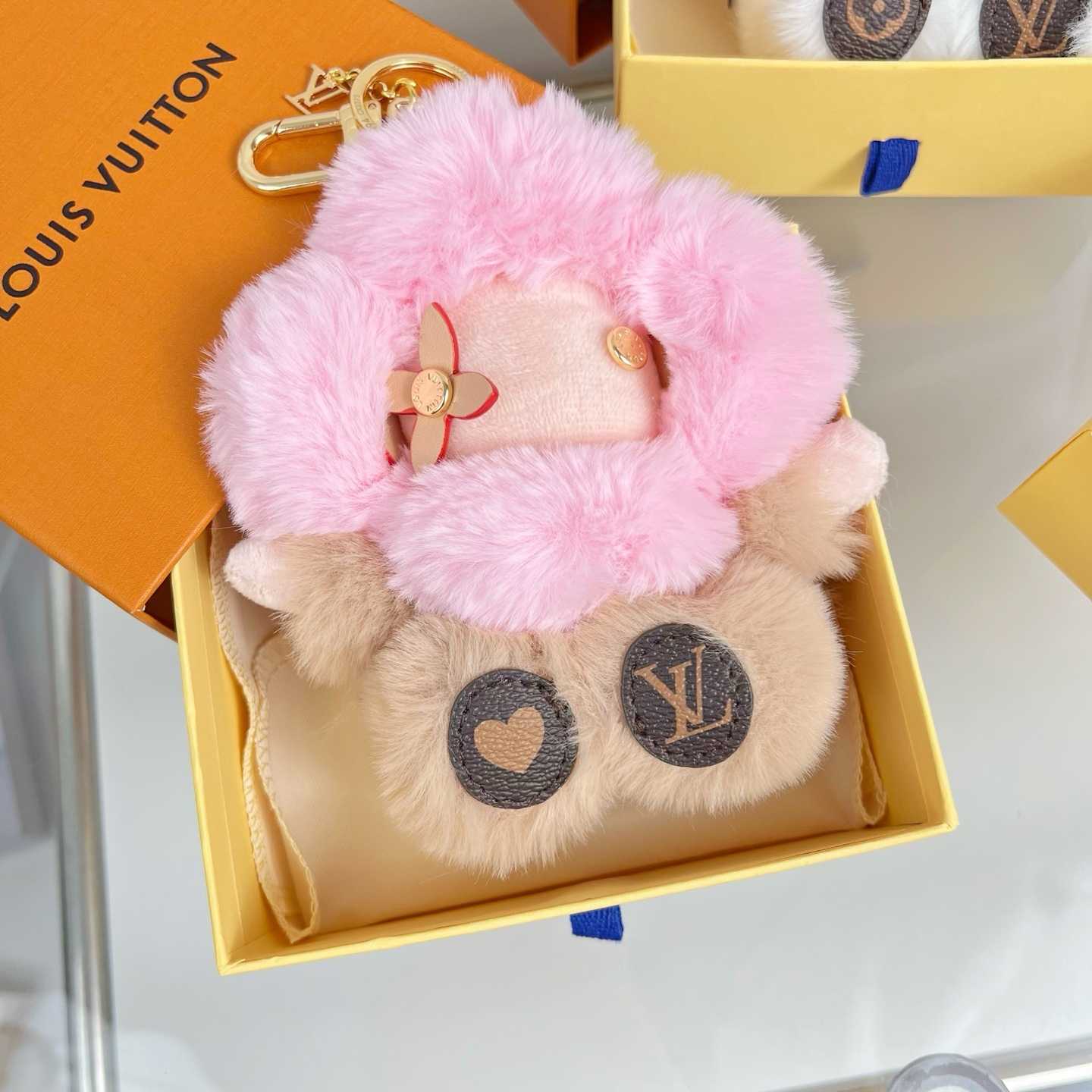 Louis Vuitton Vivienne Fashionista Bag Charm - DesignerGu