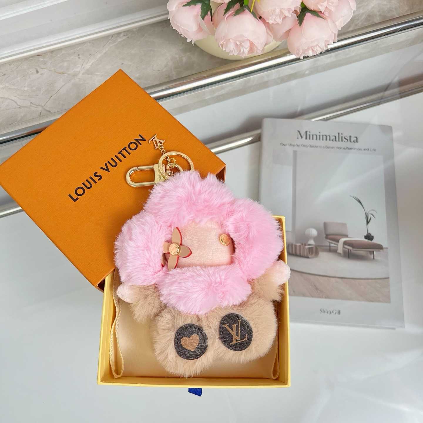 Louis Vuitton Vivienne Fashionista Bag Charm - DesignerGu