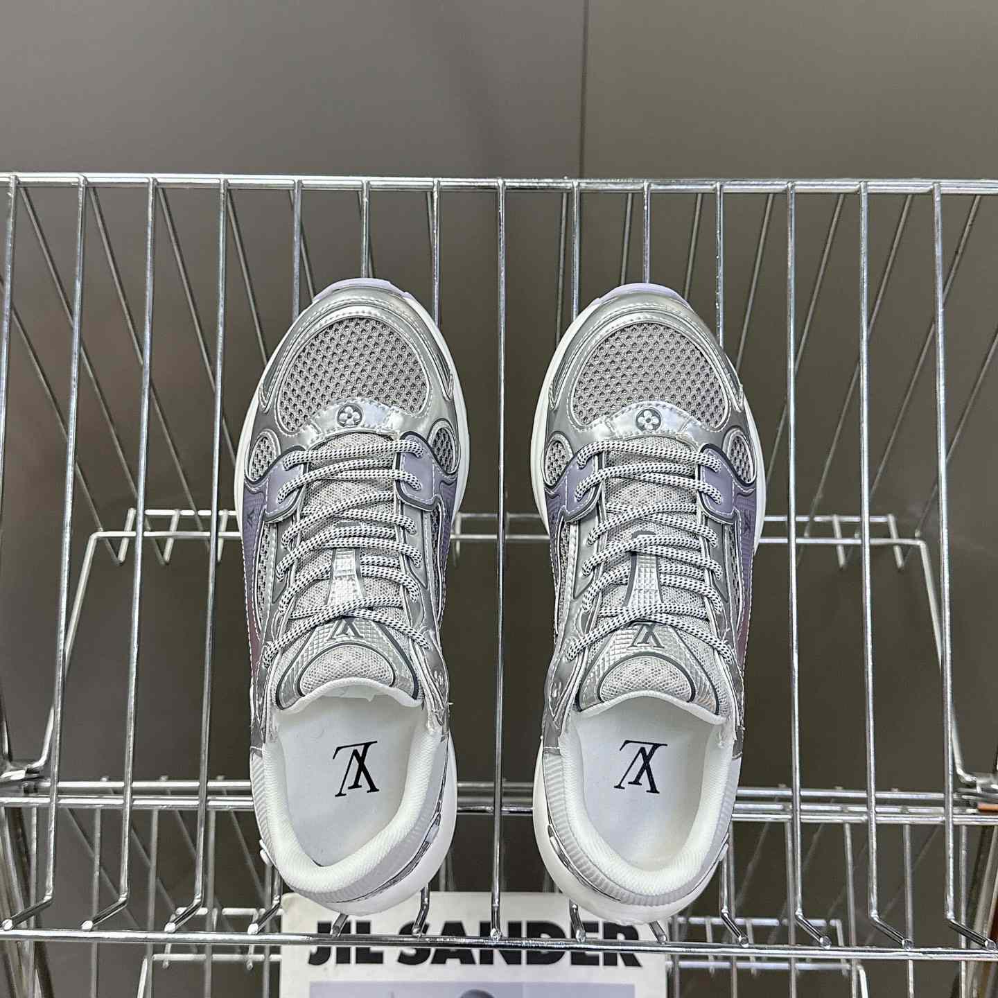 Louis Vuitton LV Olympia Sneaker   1AHOM6 - DesignerGu