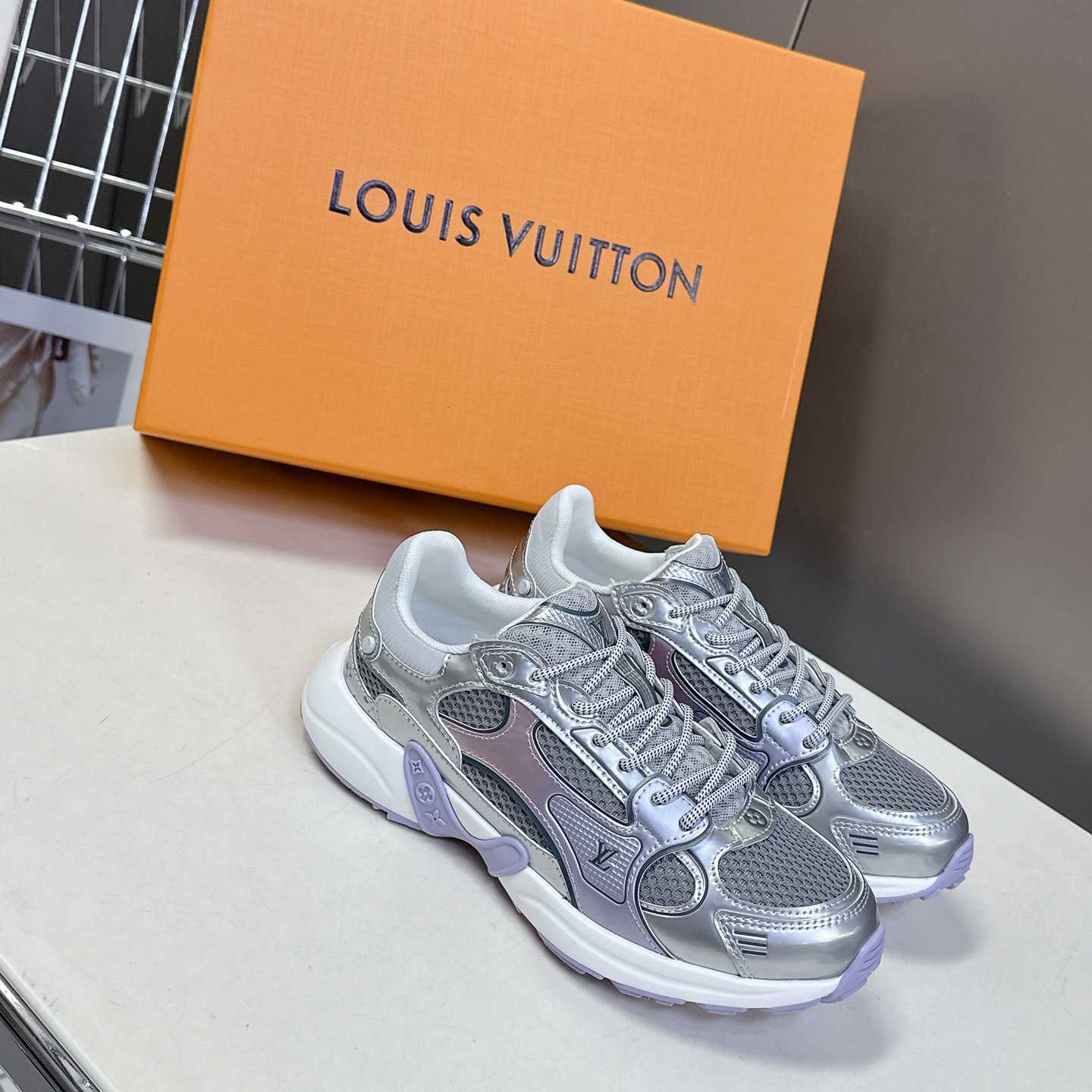 Louis Vuitton LV Olympia Sneaker   1AHOM6 - DesignerGu