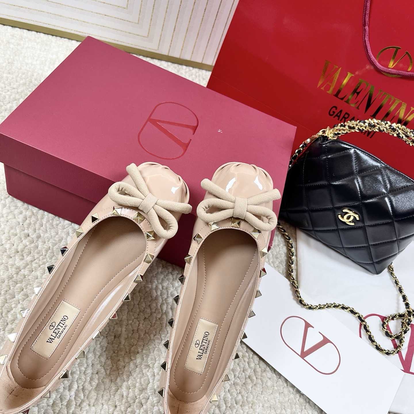 Valenti Rockstud Patent Leather Ballerina - DesignerGu