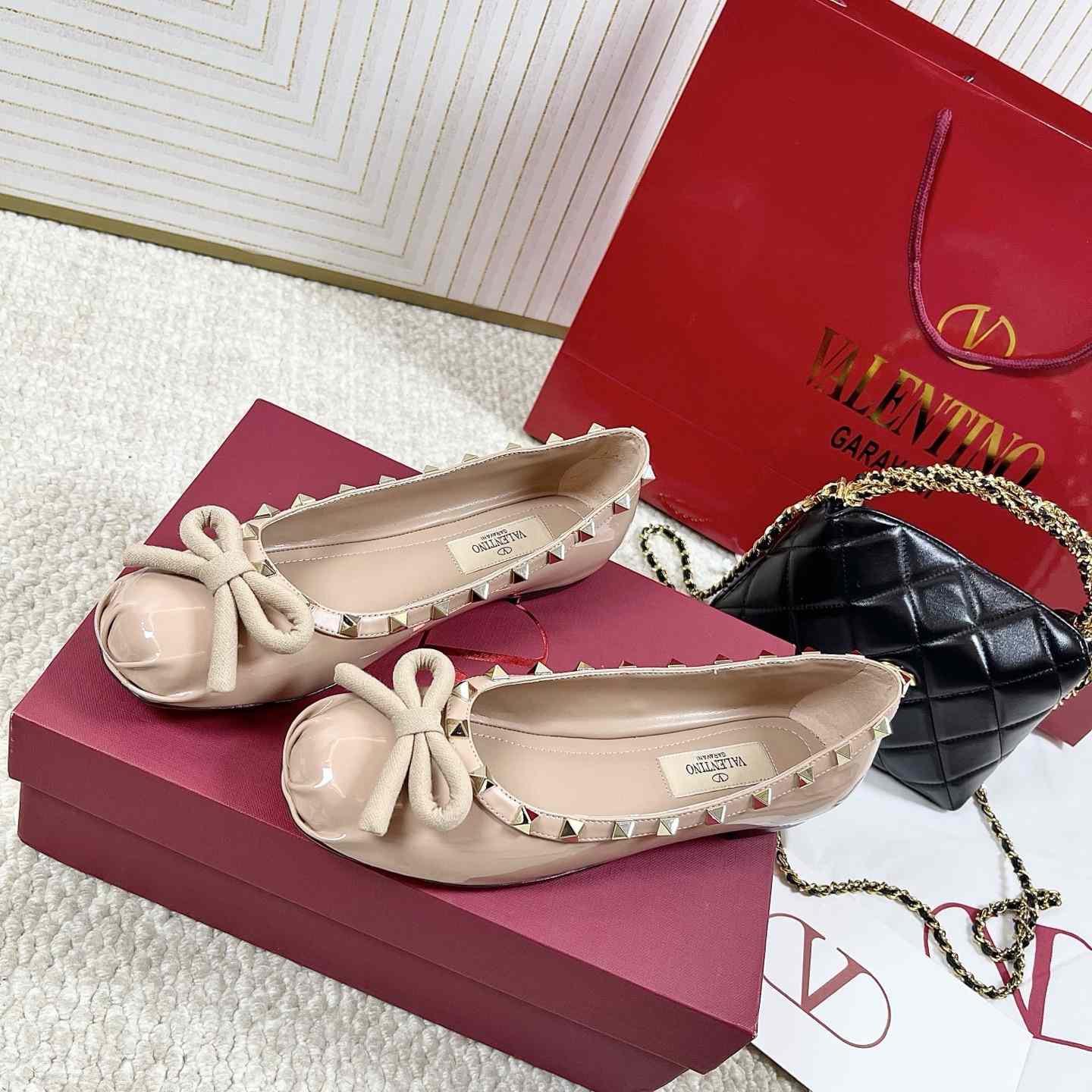 Valenti Rockstud Patent Leather Ballerina - DesignerGu