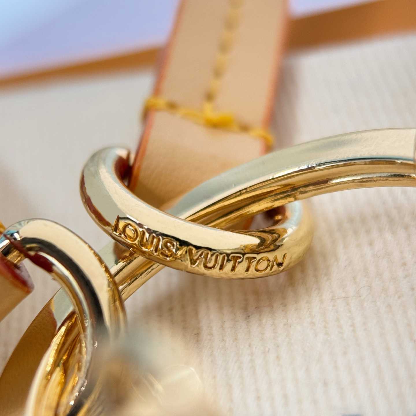 Louis Vuitton LV x TM Phone Holder  M14099 - DesignerGu