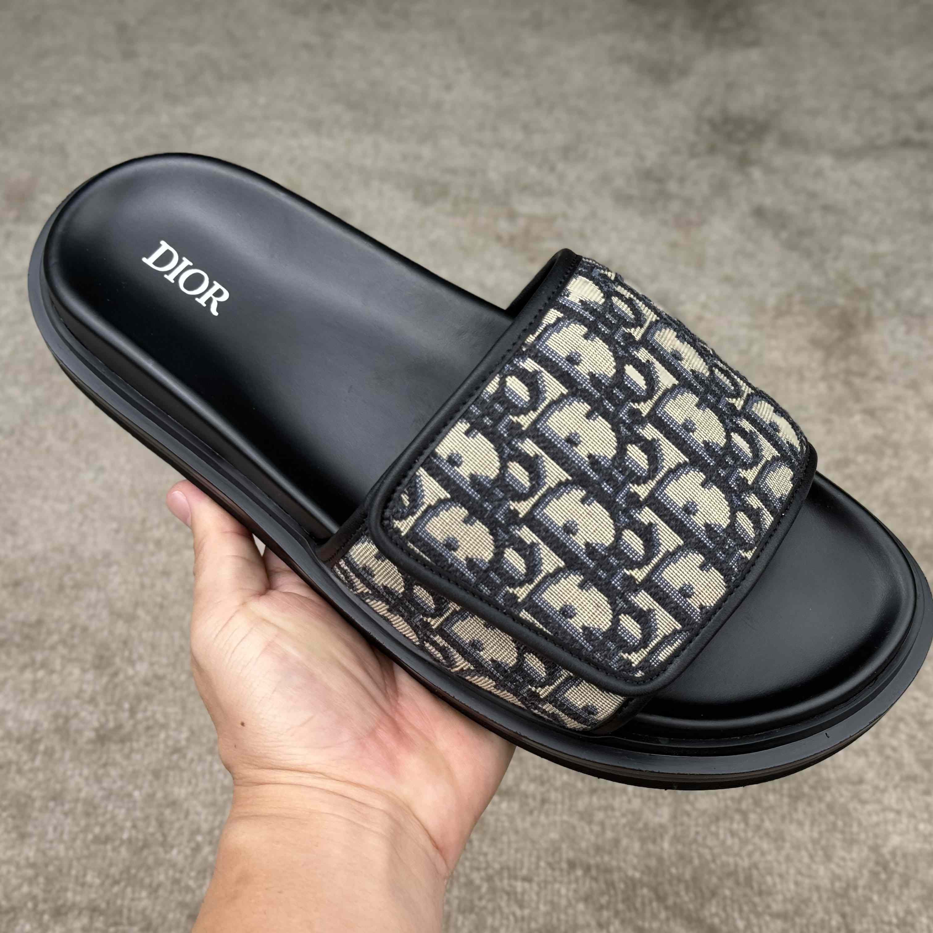 Dior Aqua Sandal  - DesignerGu