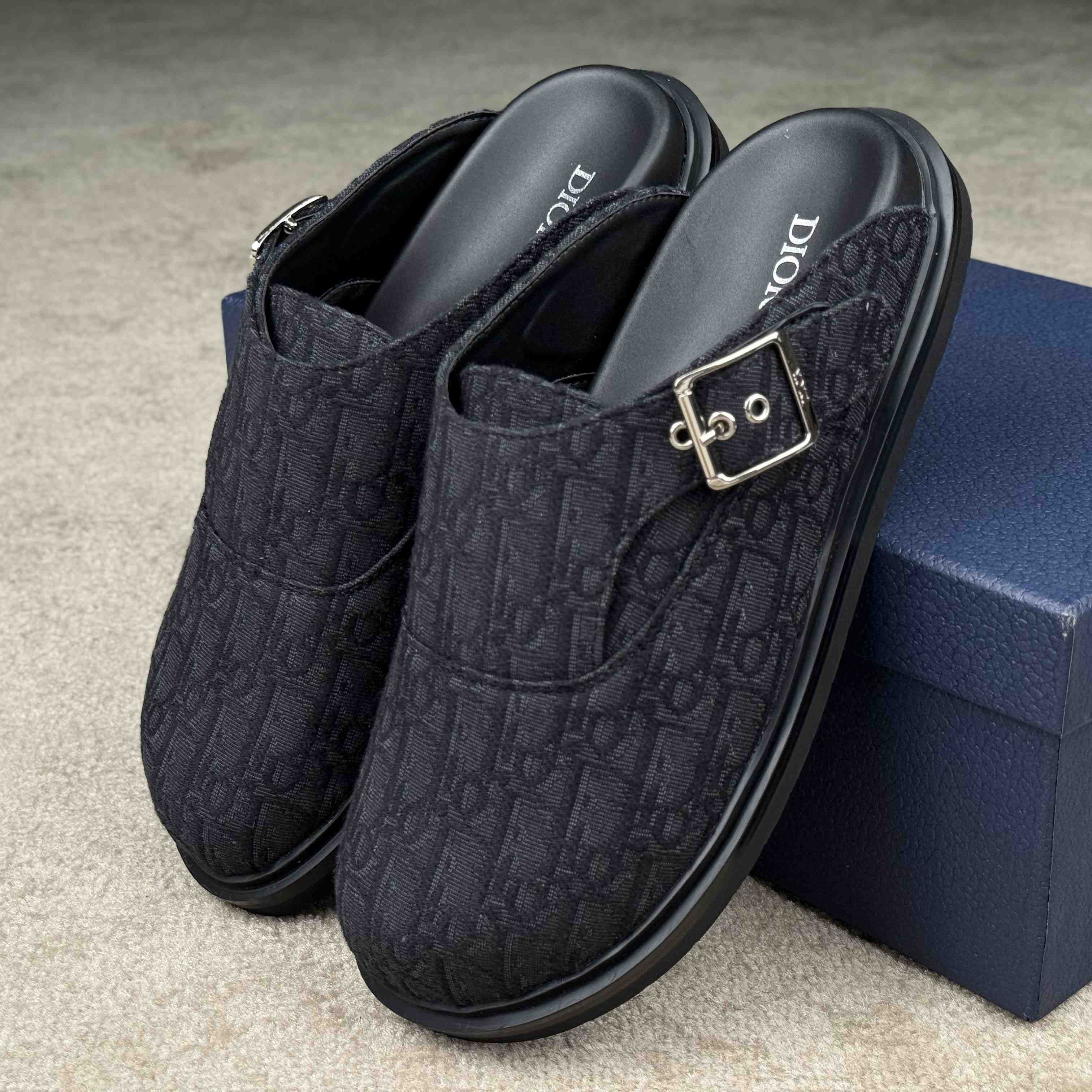 Dior Aqua Mule  - DesignerGu