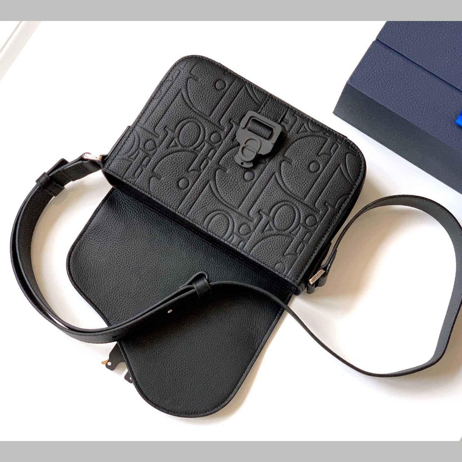 Dior Small Saddle Messenger Bag With Flap  - DesignerGu