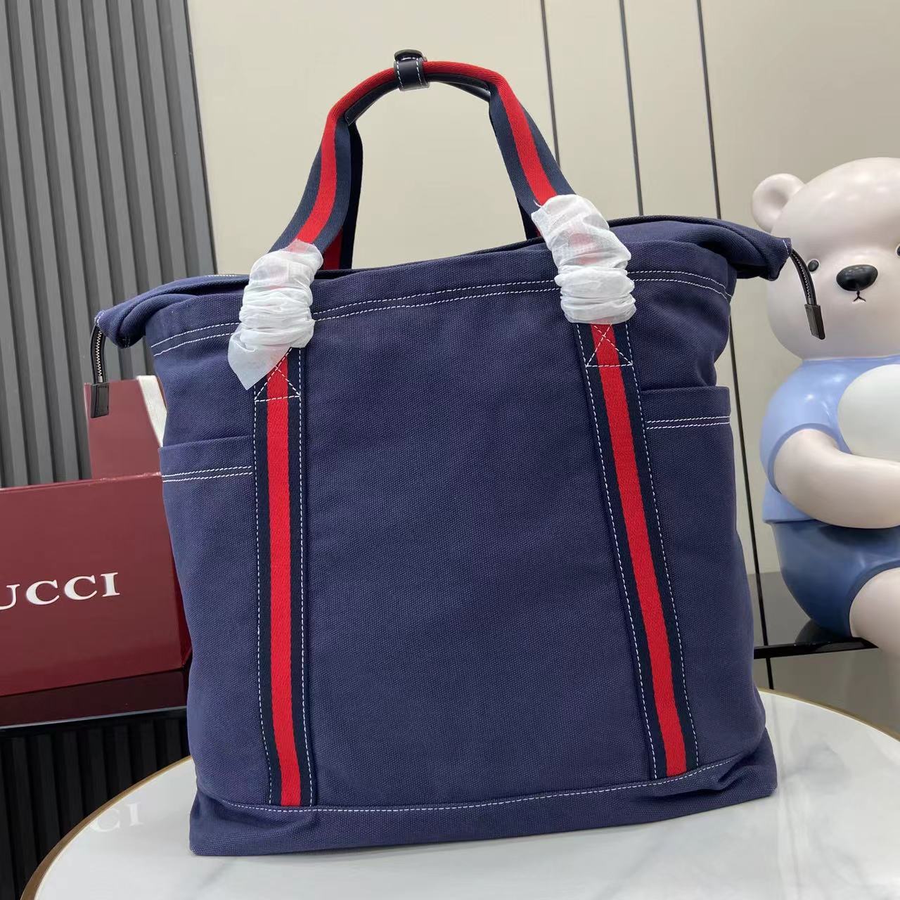 Gucci Printed Canvas Large Tote Bag - DesignerGu