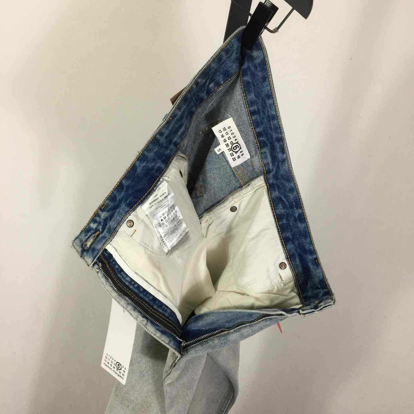MM6 Maison Margiela Twist Wide Leg Jeans - DesignerGu
