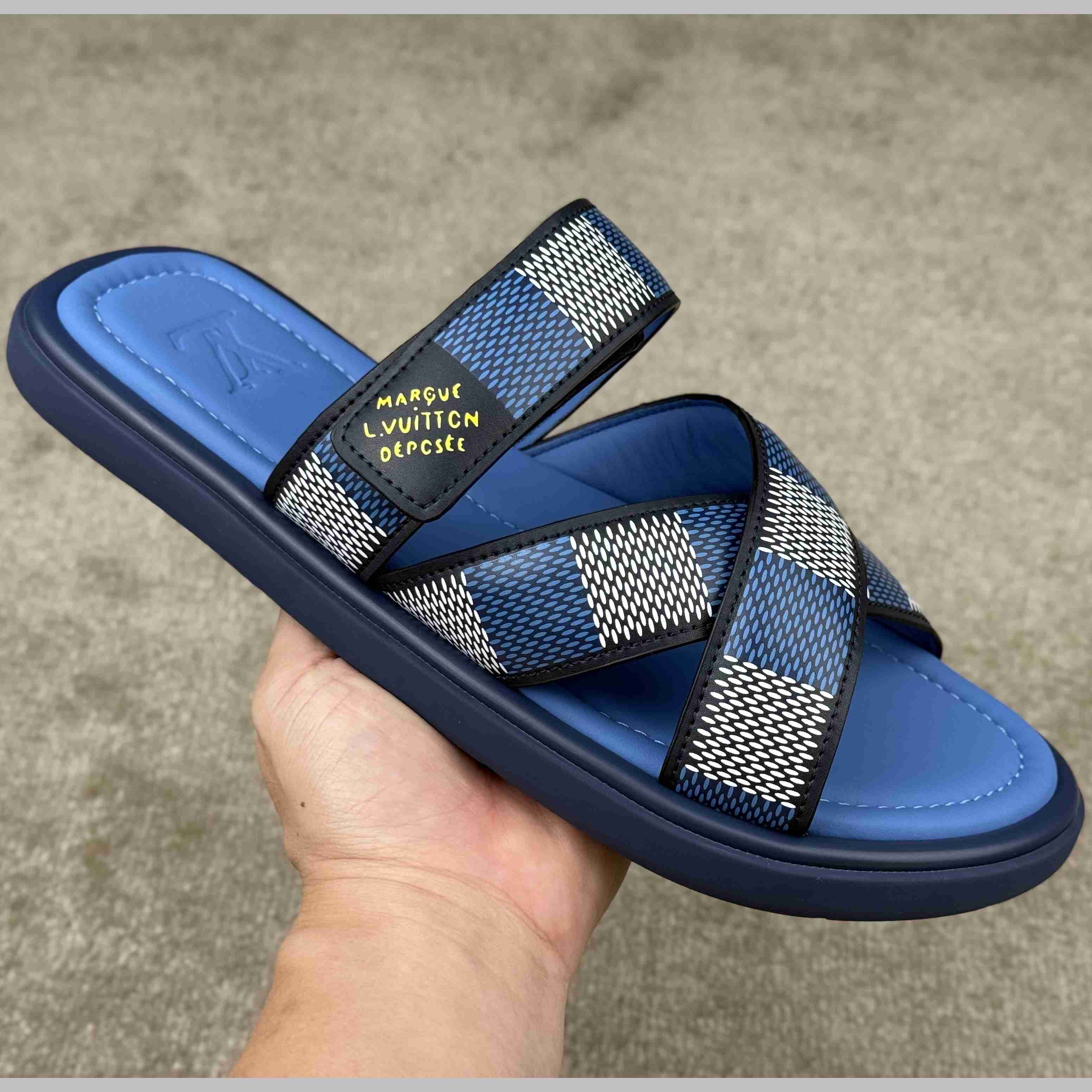 Louis Vuitton LV Venice Mule    1ACRIB - DesignerGu
