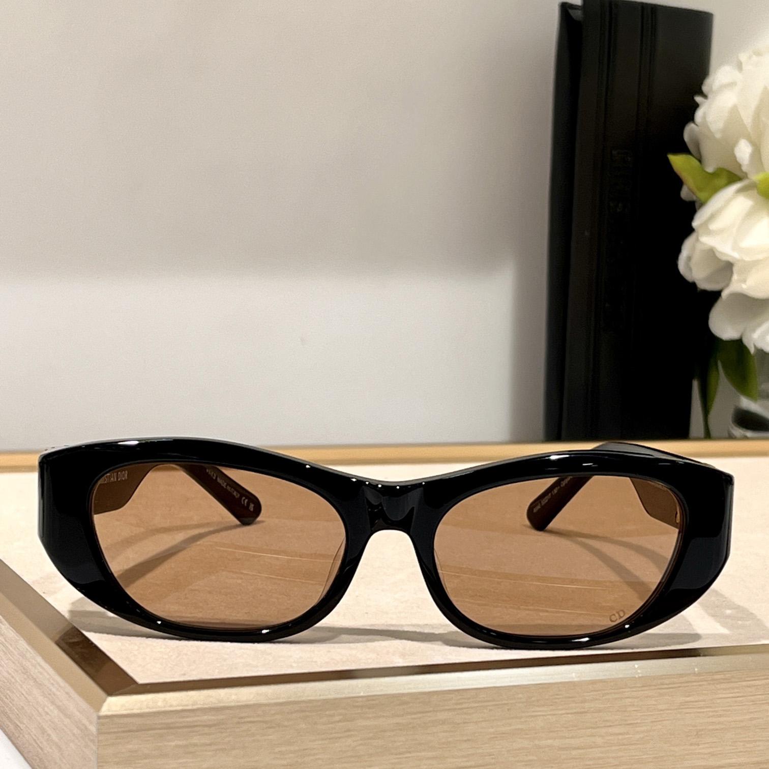 Dior 30Montaigne S9U Sunglasses  - DesignerGu