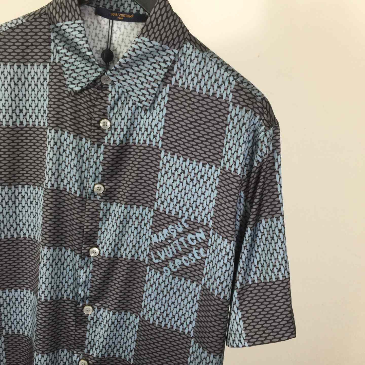 Louis Vuitton Damier Short-Sleeved Silk Shirt   1AHVXU - DesignerGu