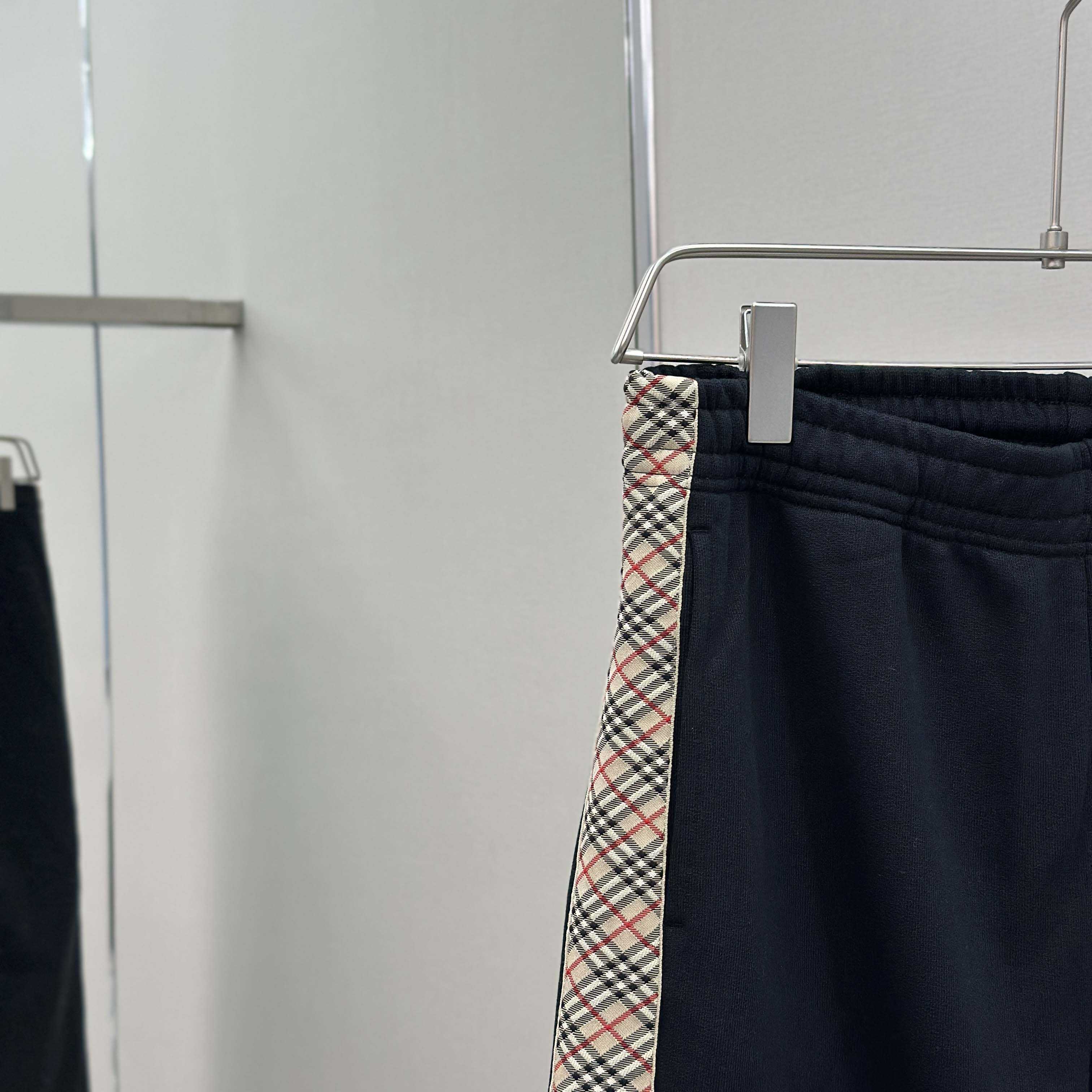 Burberry Check Trim Cotton Jogging Pants - DesignerGu