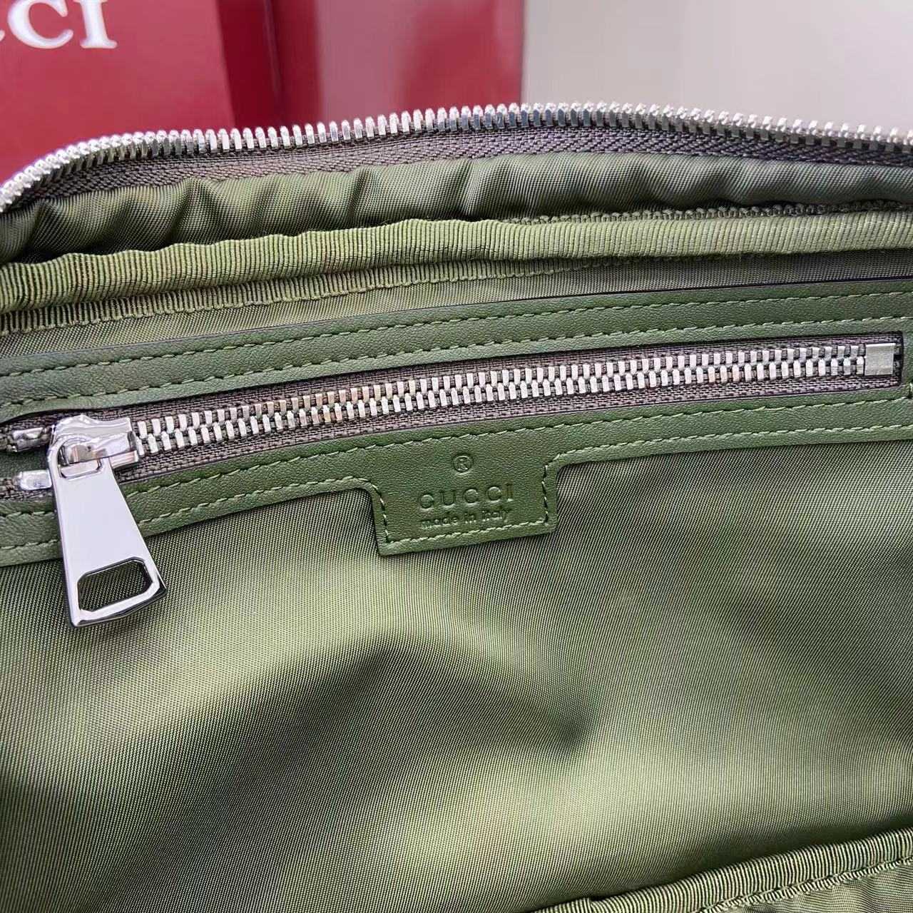 Gucci GG Canvas Large Slingbag - DesignerGu