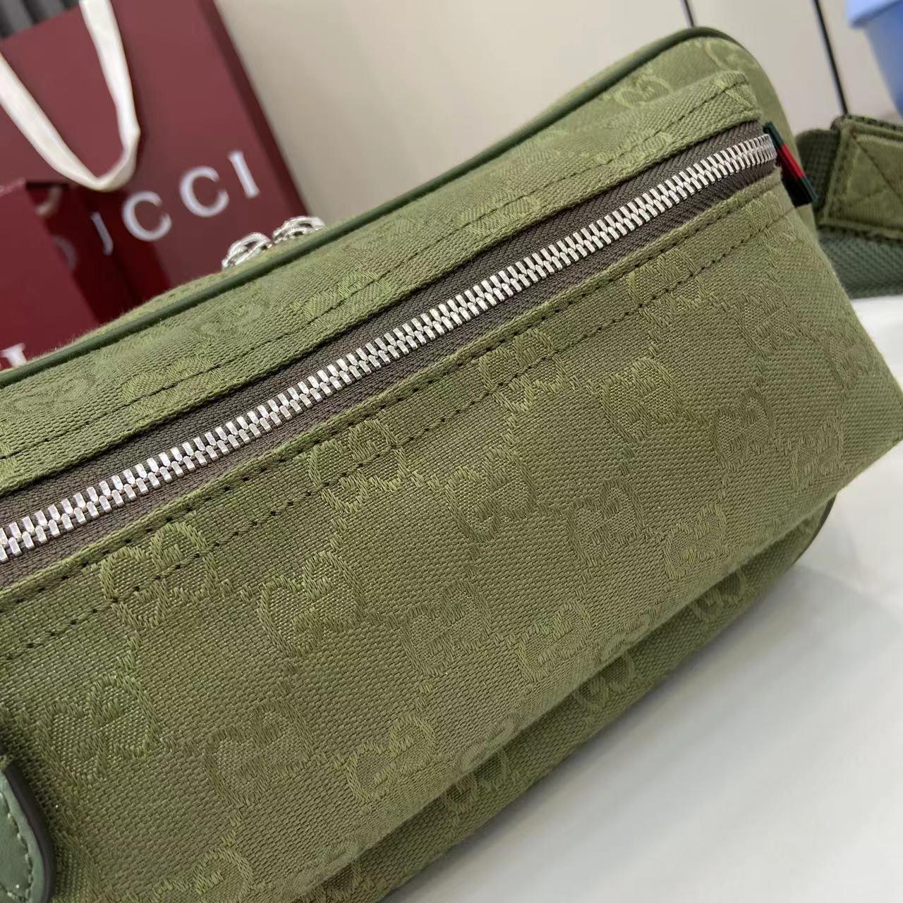 Gucci GG Canvas Large Slingbag - DesignerGu