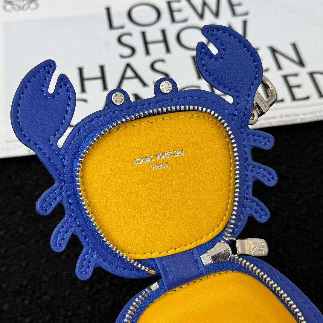 Louis Vuitton LV Crab Bag Charm   M02217 - DesignerGu