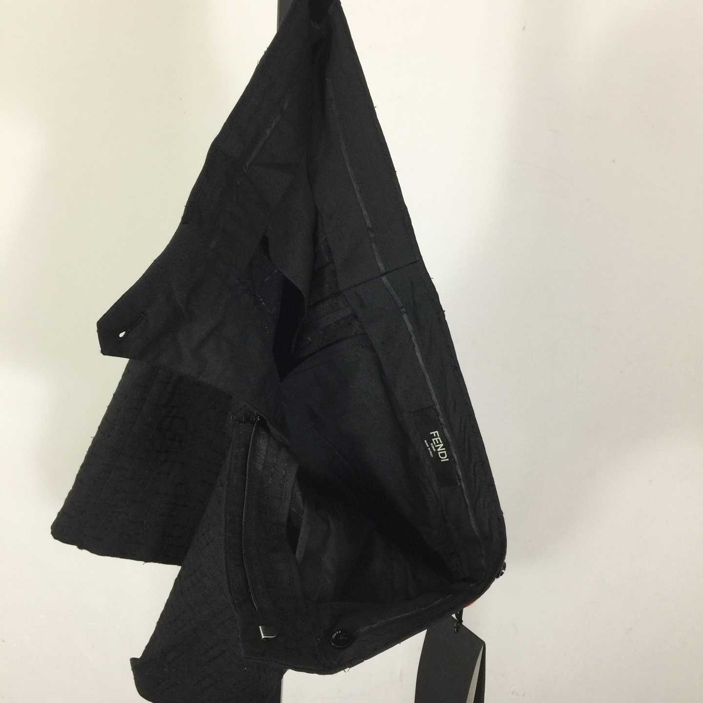 Fendi Black Cotton Shorts - DesignerGu