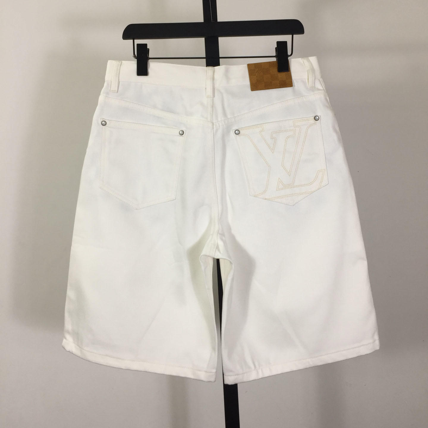 Louis Vuitton Denim Shorts   1AHVDJ - DesignerGu