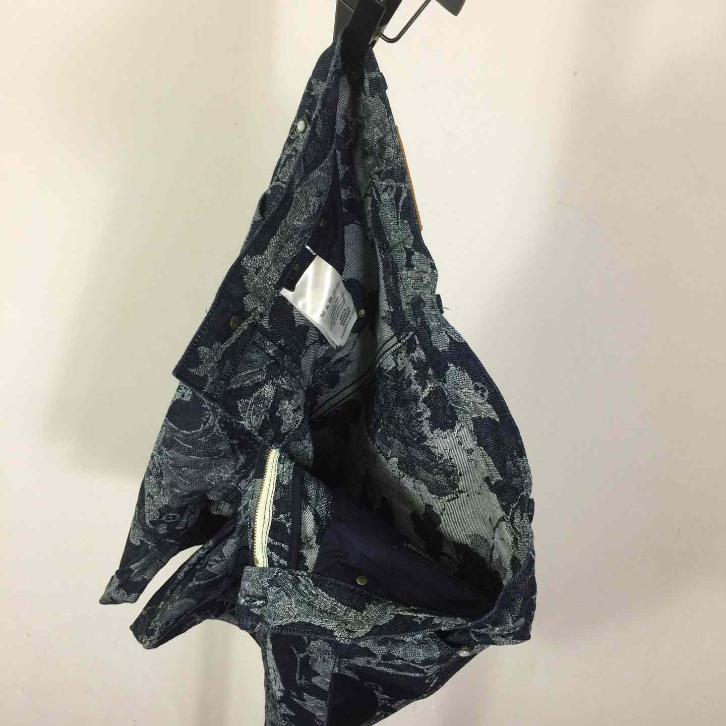 Louis Vuitton Jacquard Denim Shorts  1AHXHP - DesignerGu