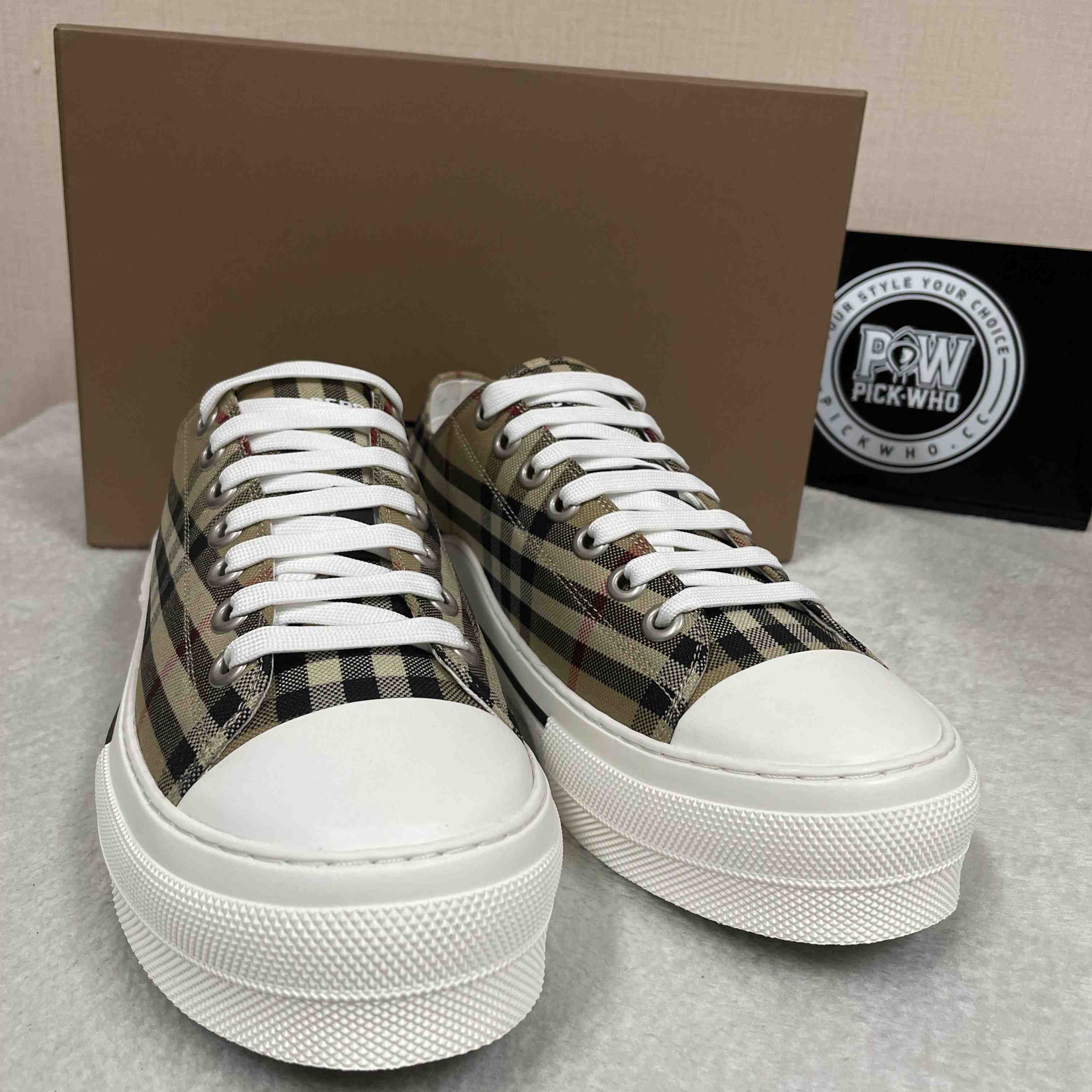 Burberry Check Low Top Sneaker - DesignerGu