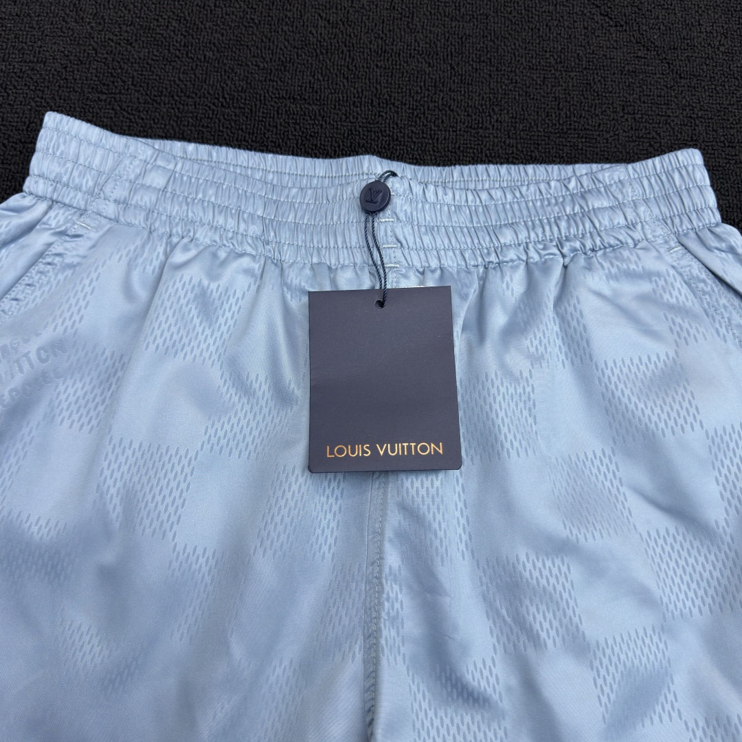 Louis Vuitton Damier Swim Shorts   1AHUWP - DesignerGu
