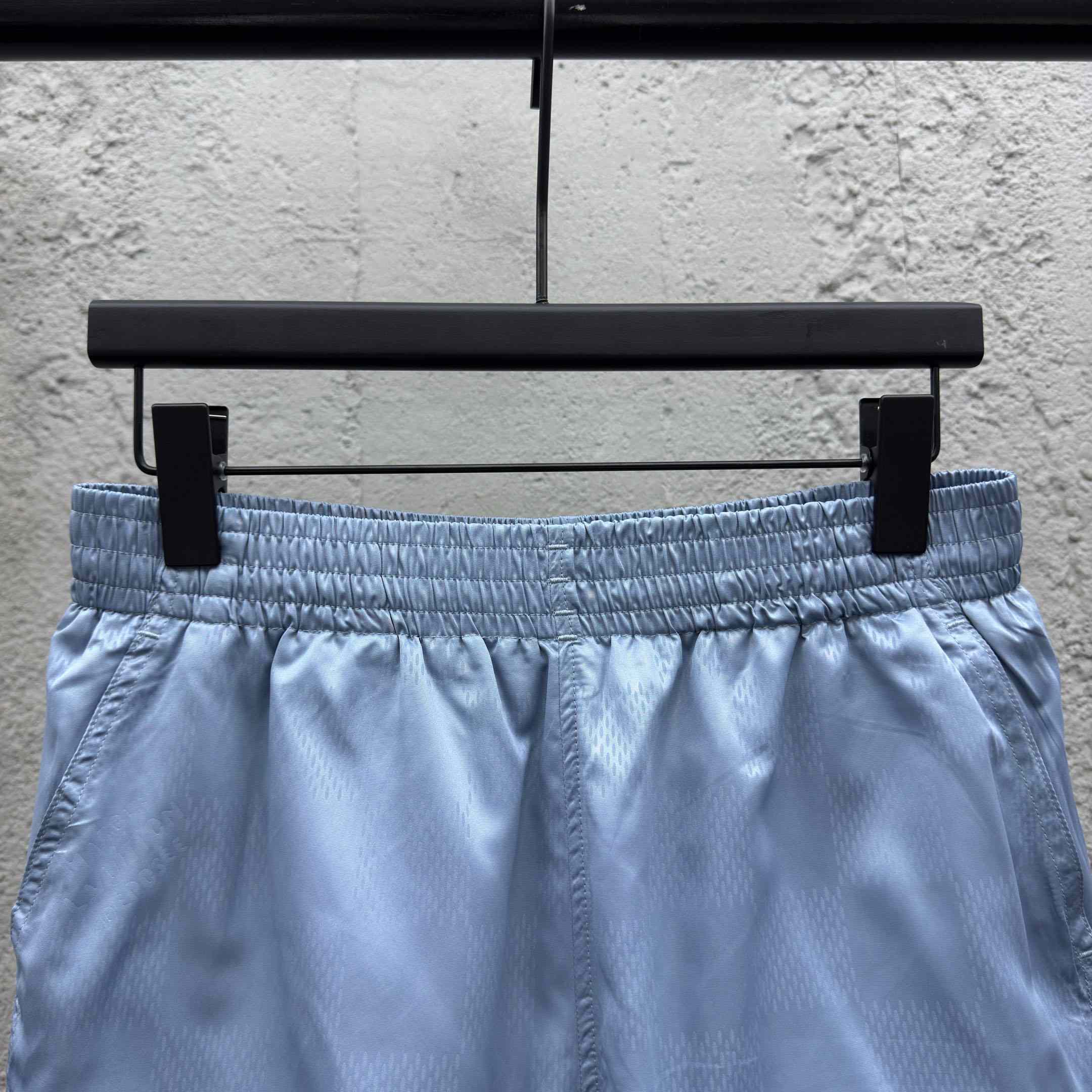 Louis Vuitton Damier Swim Shorts   1AHUWP - DesignerGu