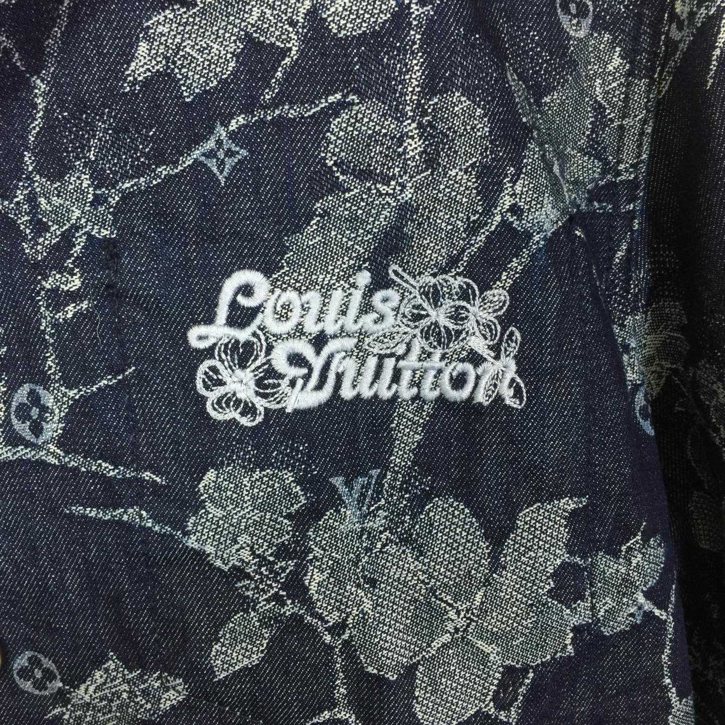 Louis Vuitton Jacquard Denim Short-Sleeved Shirt   1AHXHB - DesignerGu