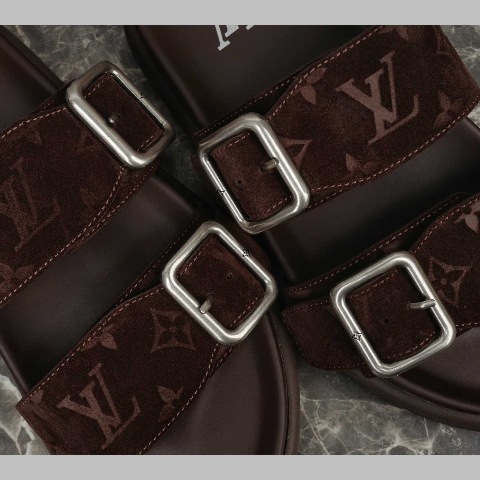 Louis Vuitton LV Venice Mule  1AHSK4 - DesignerGu