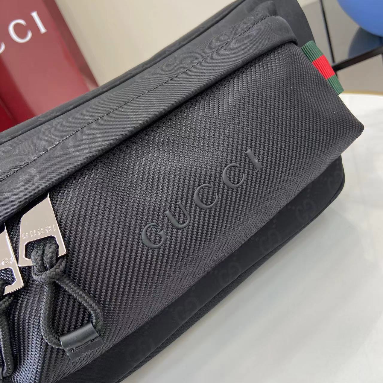 Gucci Nexus Large Slingbag - DesignerGu