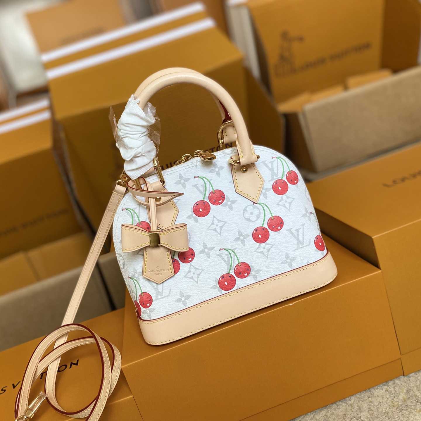 Louis Vuitton LV x TM Alma BB   M14234 - DesignerGu