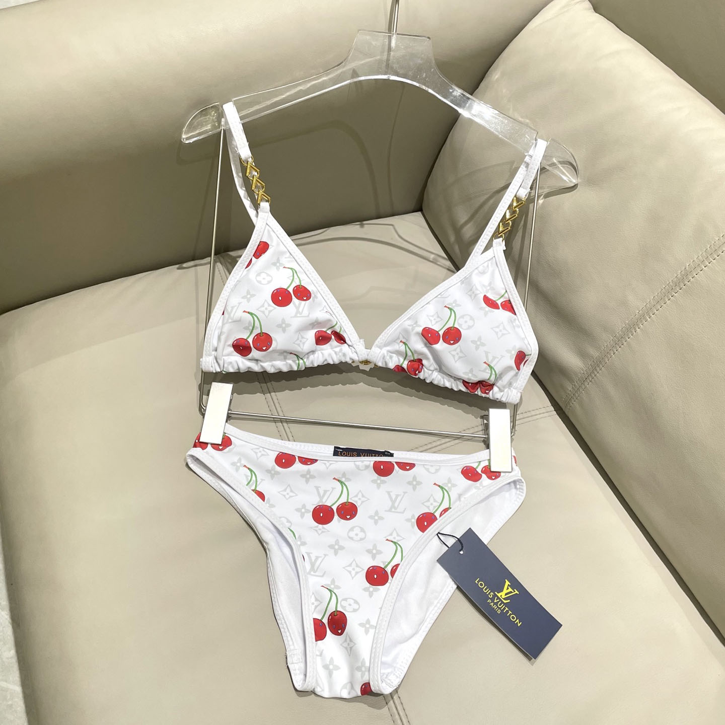 Louis Vuitton LV x TM Cherry Bikini Top    1AHIAY - DesignerGu