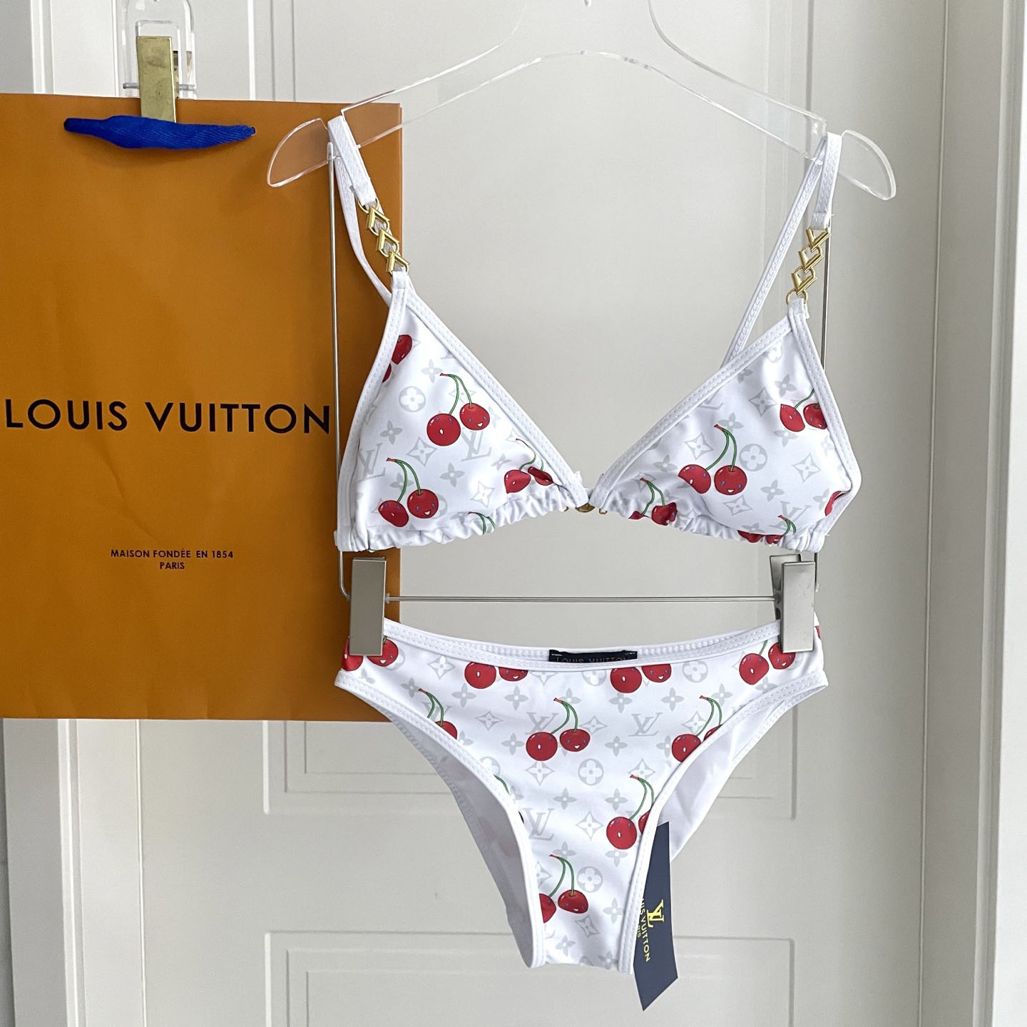 Louis Vuitton LV x TM Cherry Bikini Top    1AHIAY - DesignerGu
