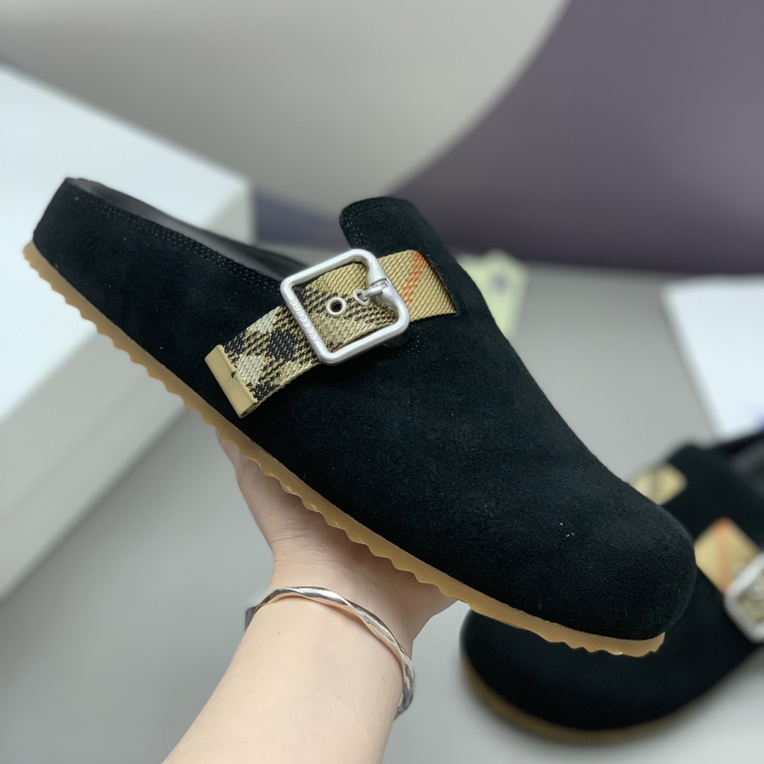 Burberry Suede Urchin Clogs - DesignerGu