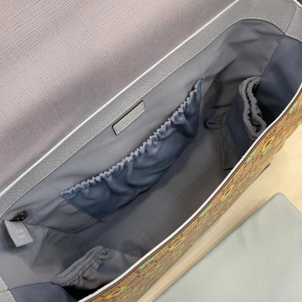 Gucci Large Changing Bag - DesignerGu