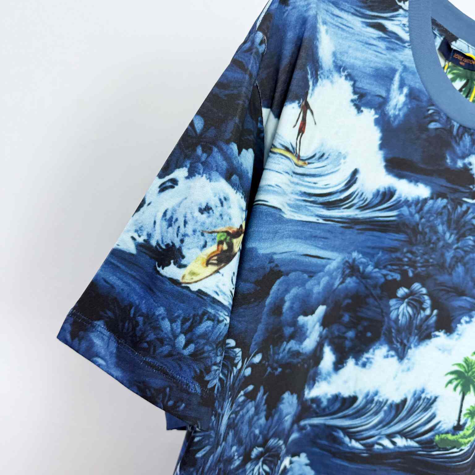 Louis Vuitton Printed Short-Sleeved Cotton T-Shirt   1AFRFH - DesignerGu