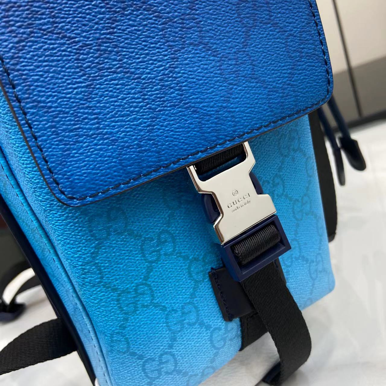 Gucci Chroma Large Backpack - DesignerGu