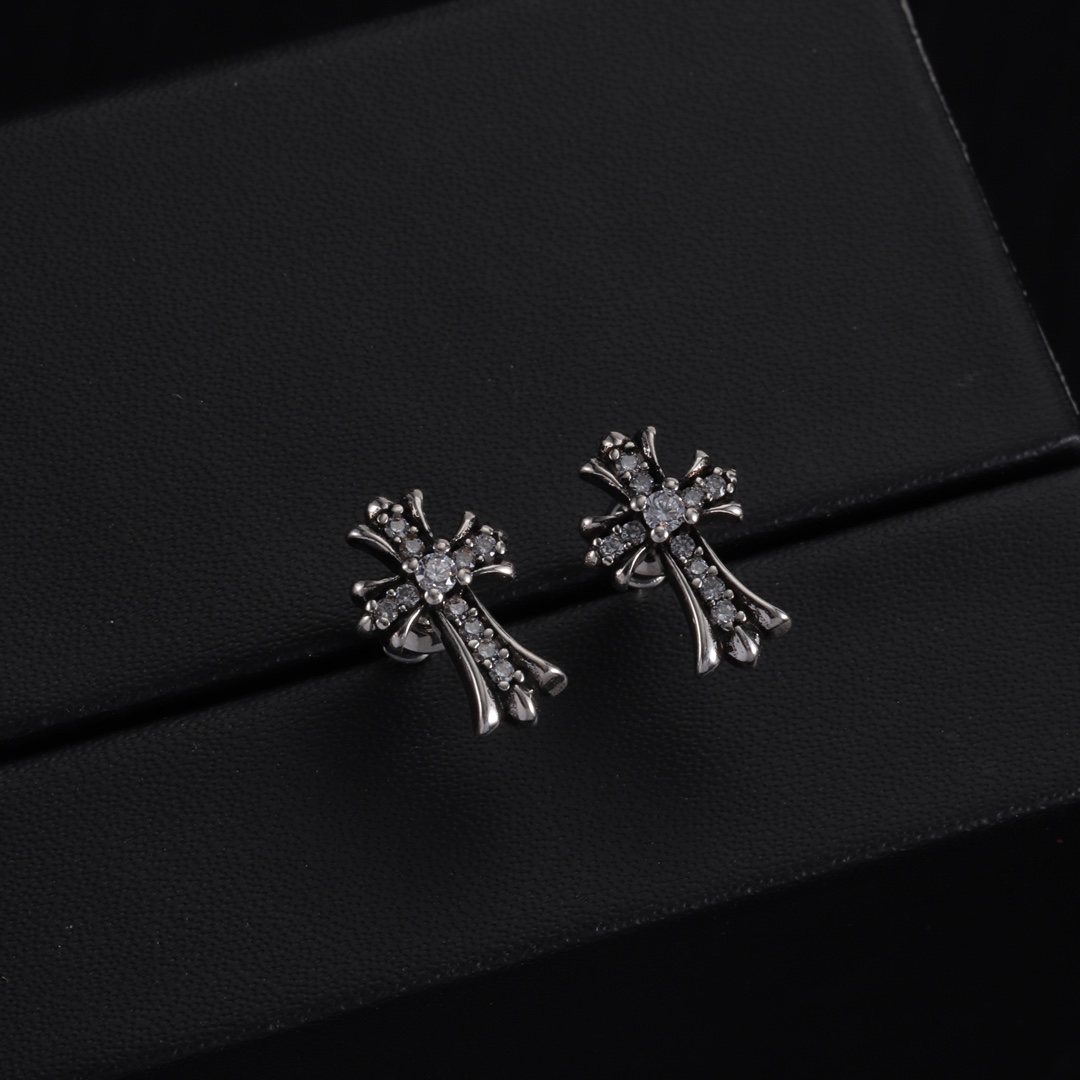 Chrome Heart Earrings - DesignerGu