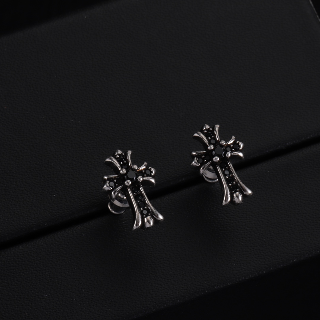 Chrome Heart Earrings - DesignerGu