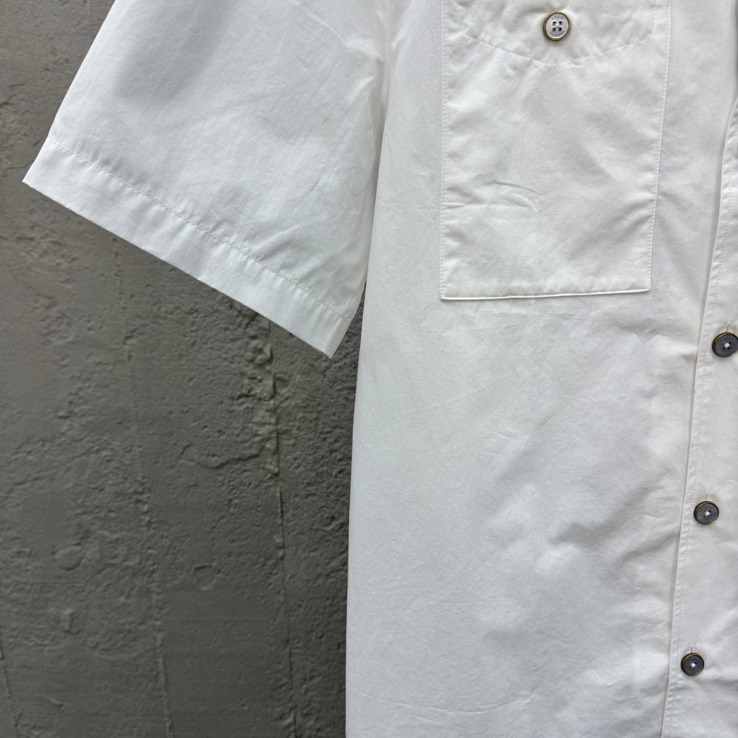 Louis Vuitton Signature Short-Sleeved Cotton Shirt   1AHCHO - DesignerGu