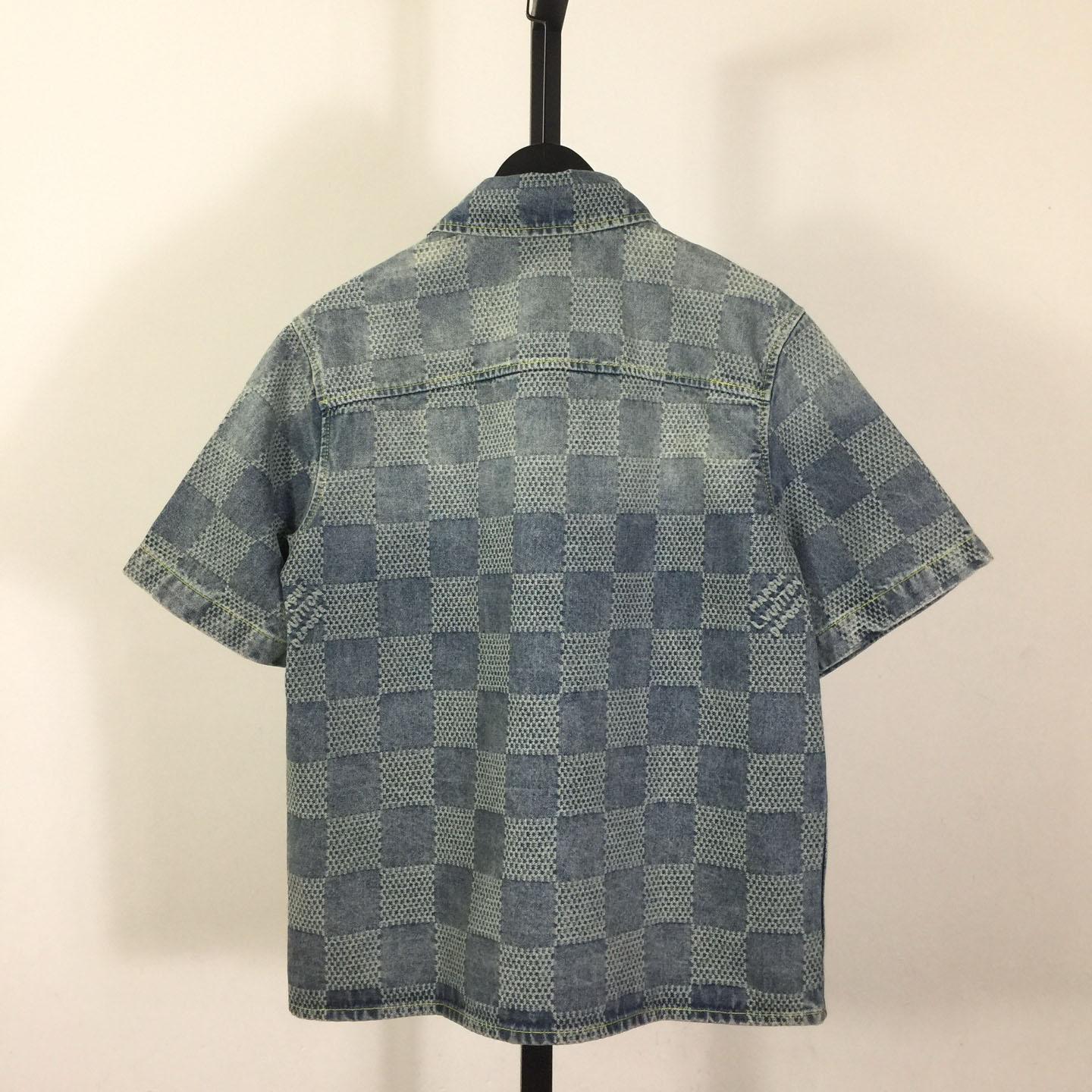 Louis Vuitton Damier 3D Light Denim Short-Sleeved Shirt   1AHVYX - DesignerGu