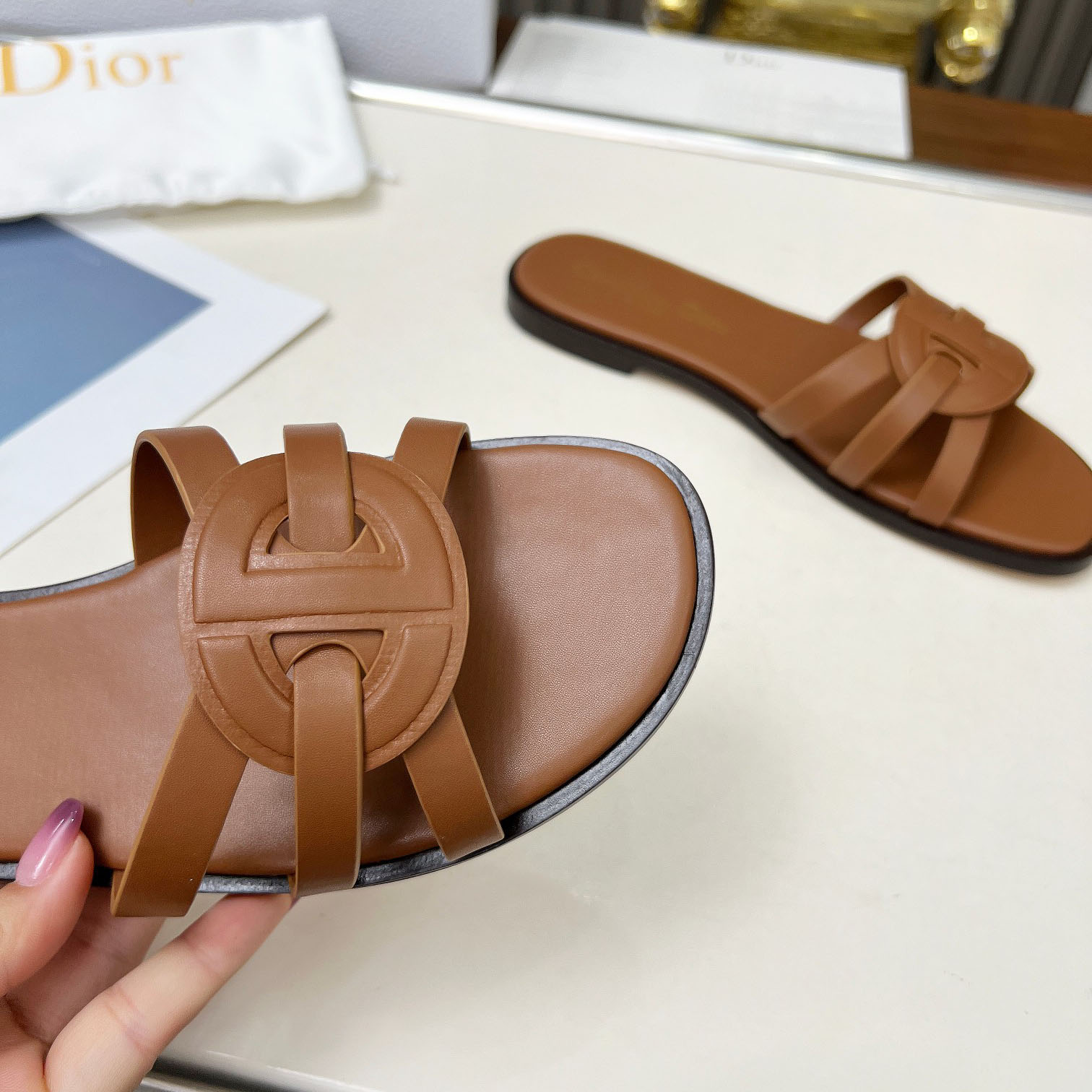 Dior D-Lane Slide - DesignerGu